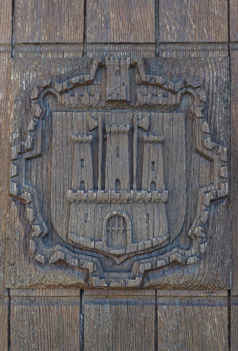 Blason Apcher à Saint-Chély-d’Apcher en Lozère ©Jean-Sébastien Caron