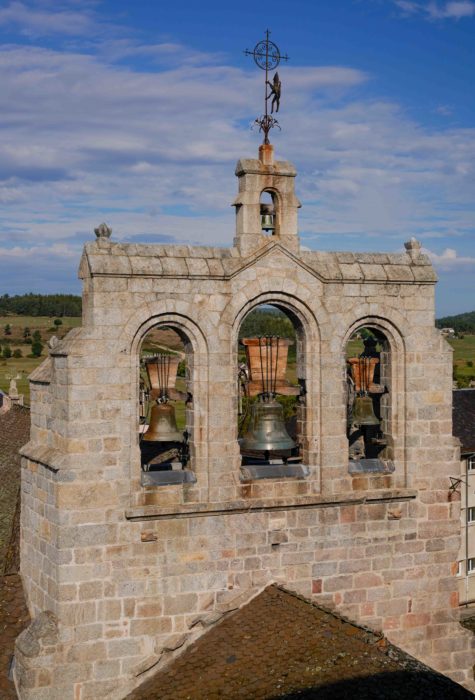 Eglise romane de Saint-Alban-sur-Limagnole en Margeride© Jean-Sébastien Caron